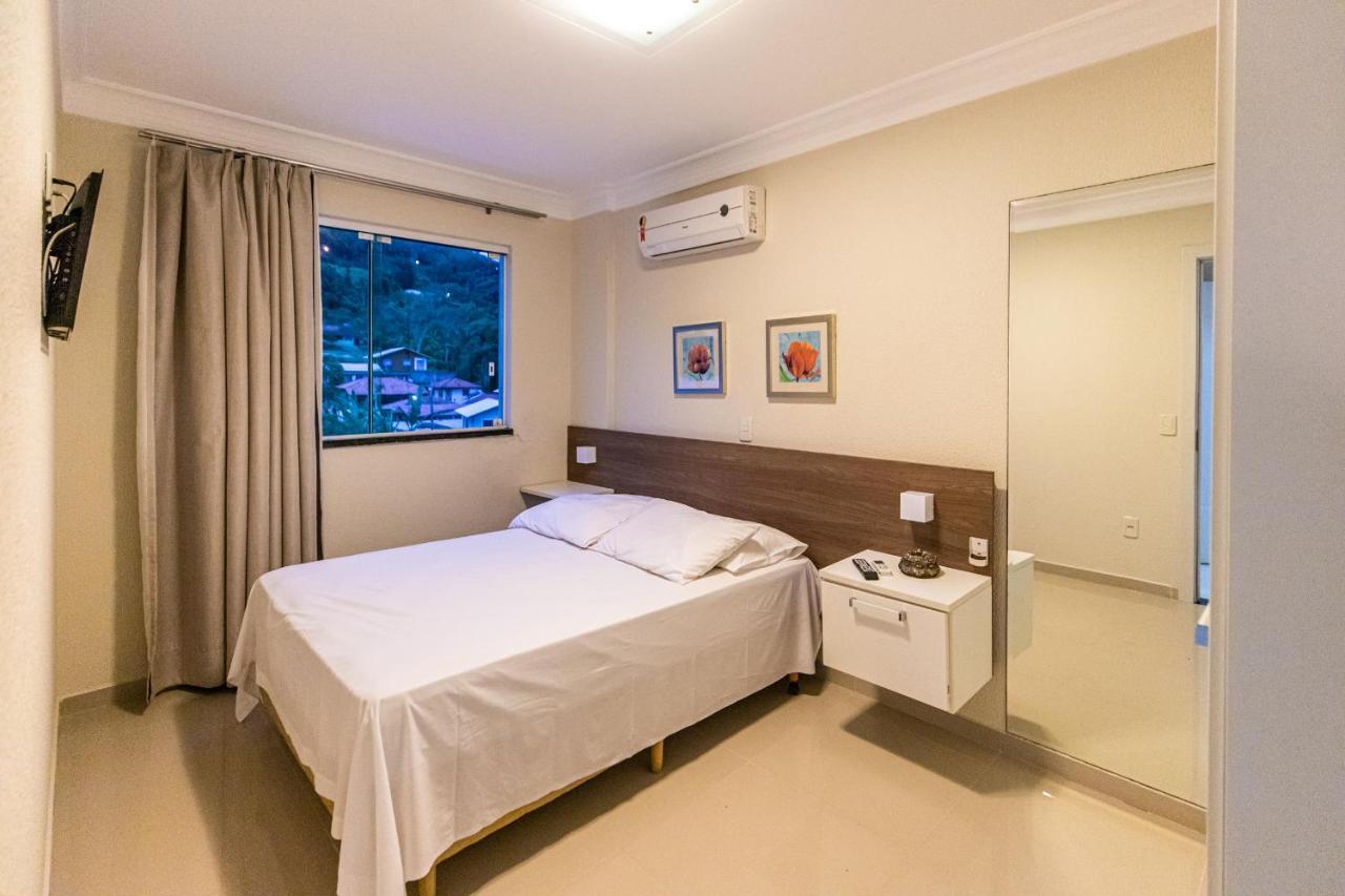 Flat Com Piscina Termica No Bombinhas Summer Beach Екстер'єр фото
